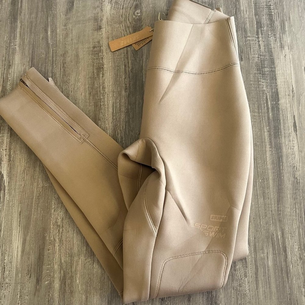 New Skims Swim Pants S